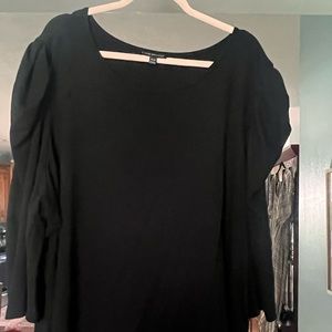 Black 3/4 length sleeve blouse